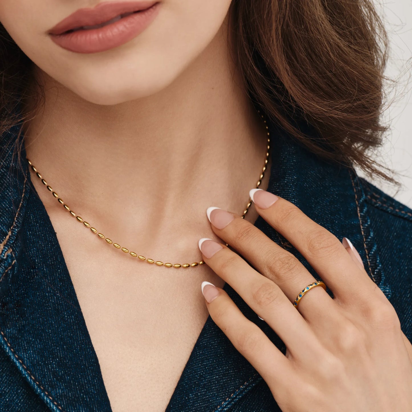 Collar de cuentas líquidas