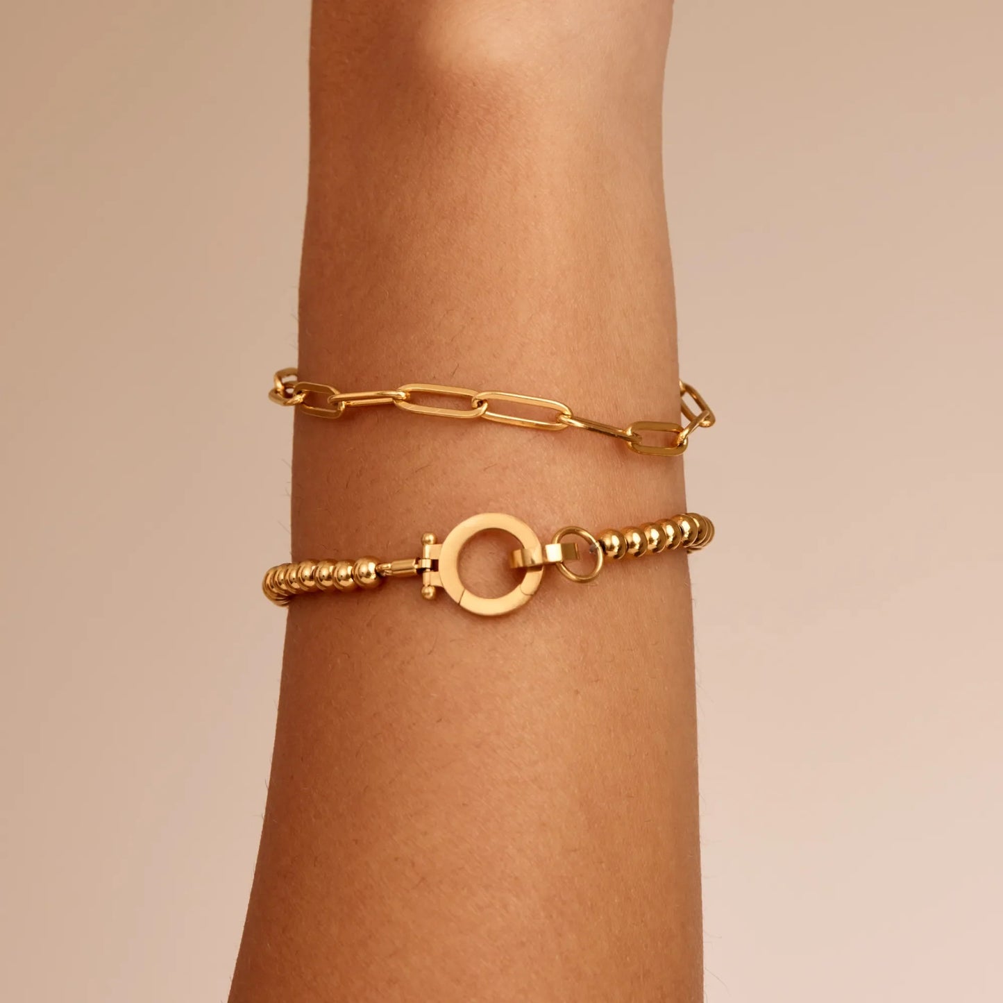 Pulsera Cuentas Doradas Esencial en Baño Oro 18k — Mujer