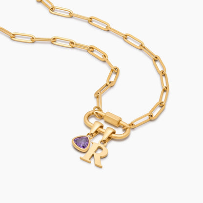 Collar con dije de candado de mosquetón con inicial y piedra de nacimiento