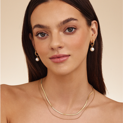 Pendientes de perlas en forma de lágrima