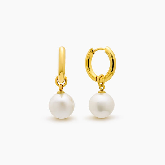 Pendientes de perlas en forma de lágrima
