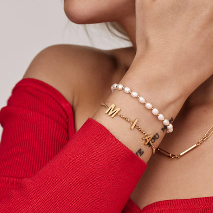 Pulsera clásica personalizada de mujer con nombre en baño de oro de 18k