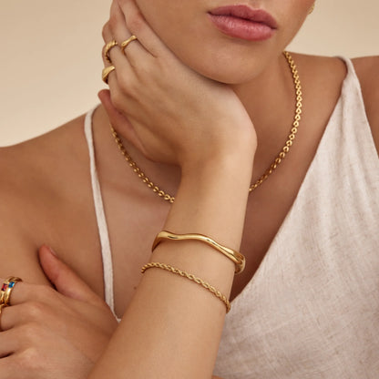 Pulsera Aro Deriva con Baño de Oro 18k — Mujer