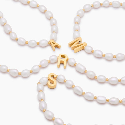 Pulsera inicial de perlas en baño de oro de 18k — Mujer