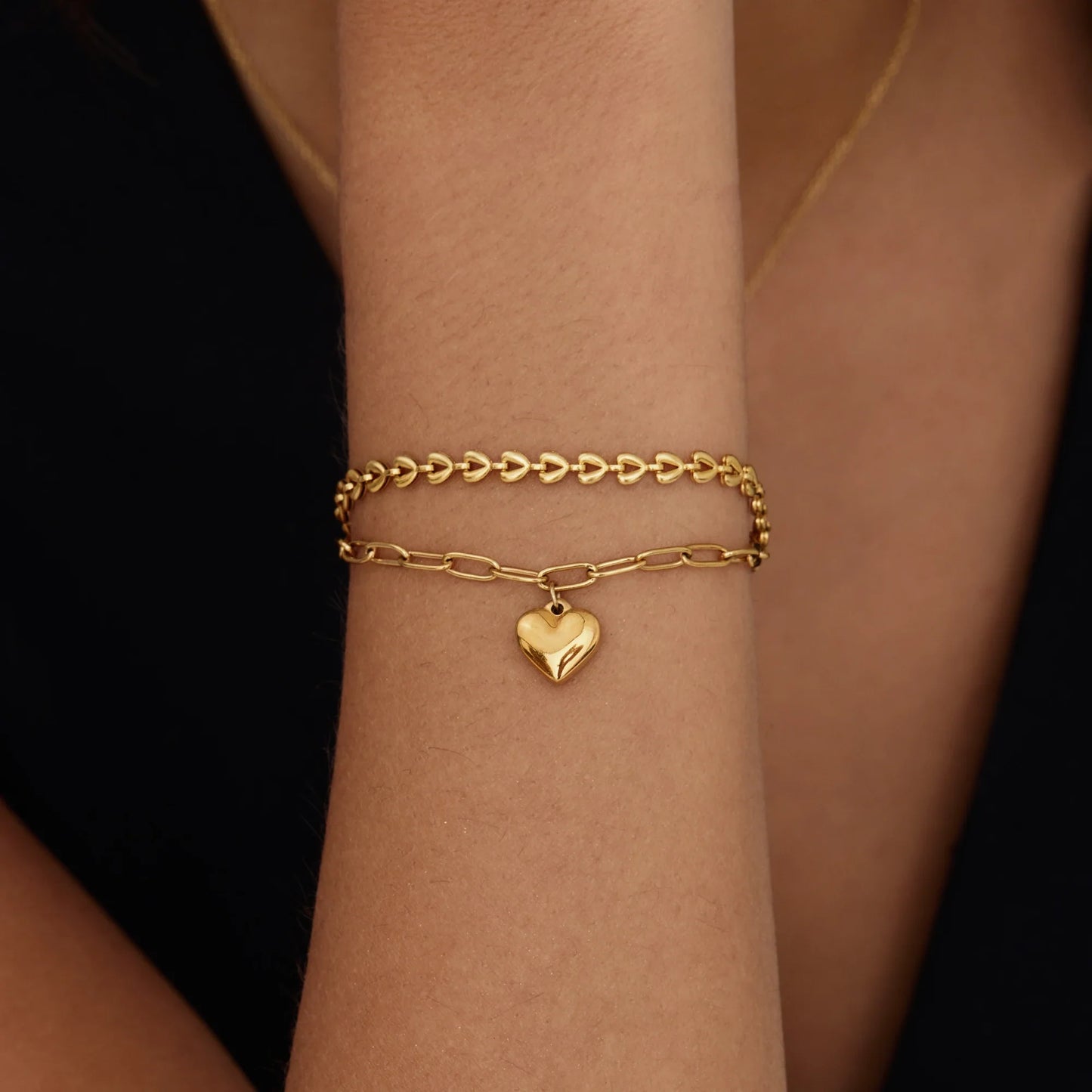 18k Gold Plated Clip Chain Bracelet with Heart Charm — Women