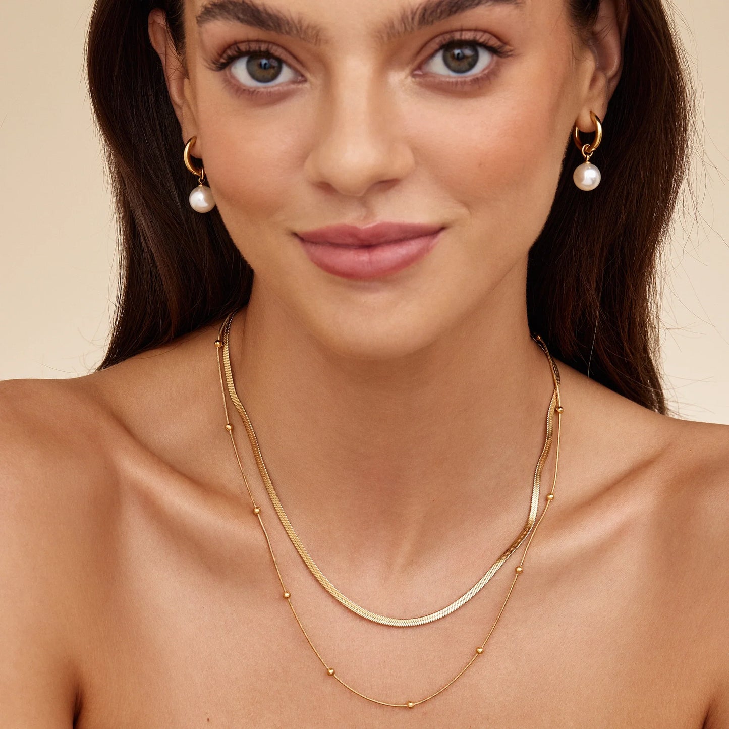 Collar de cadena en capas con diseño de serpiente y satélite