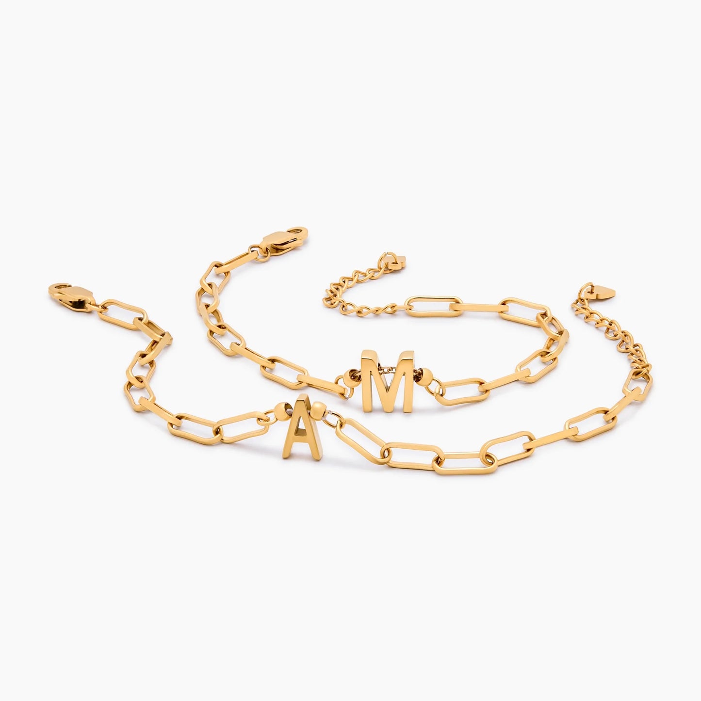 Pulsera de cadena con inicial en oro de 18k — Mujer