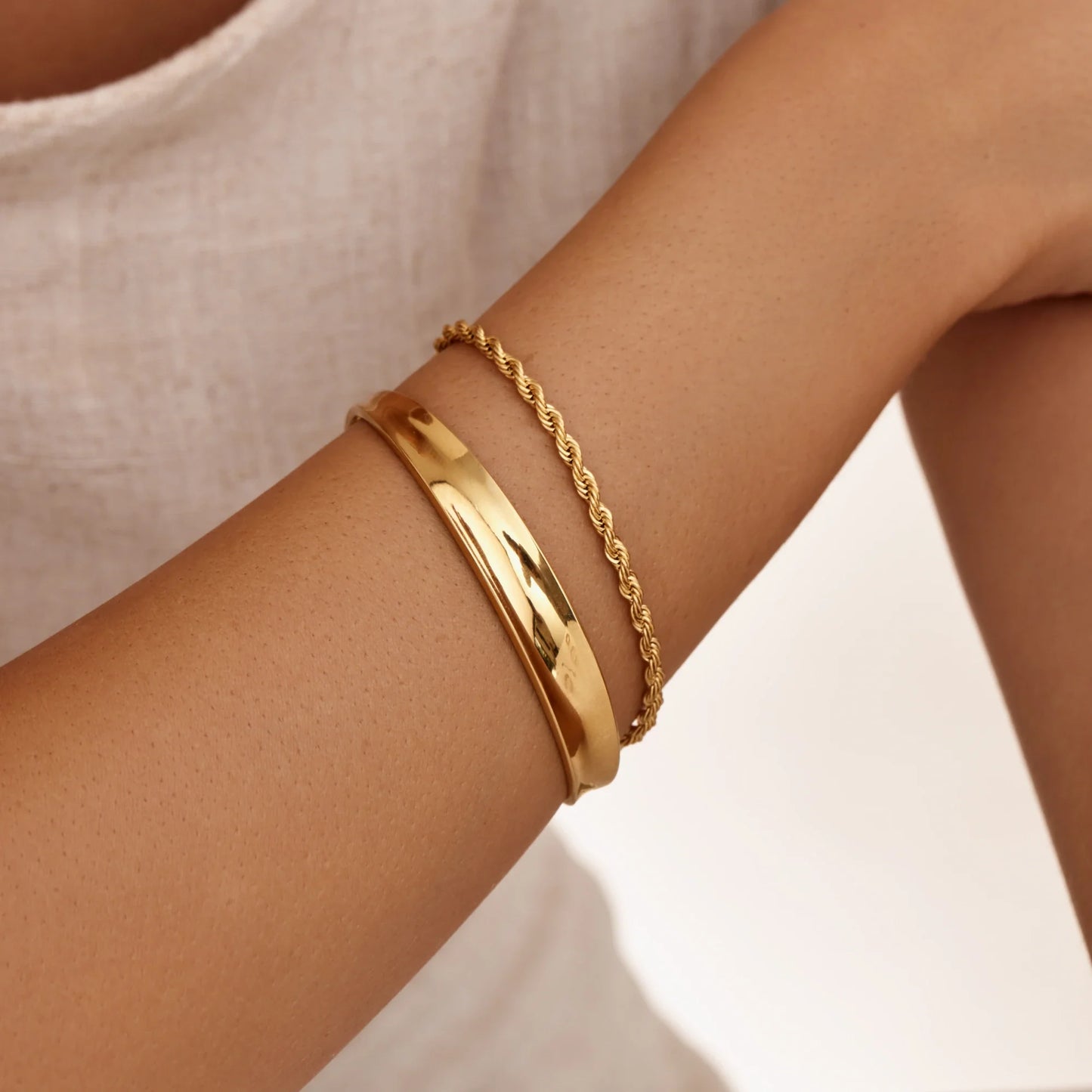 18K Gold Plated Sun Hoop Bracelet — Women
