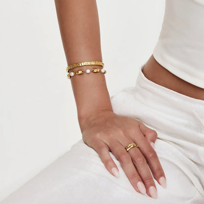 Pulsera de perlas de agua dulce fundidas