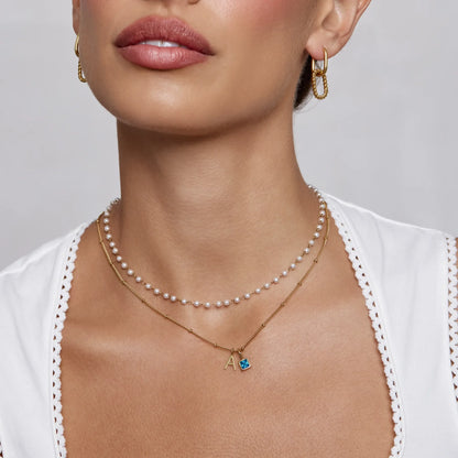 Collar inicial de gema