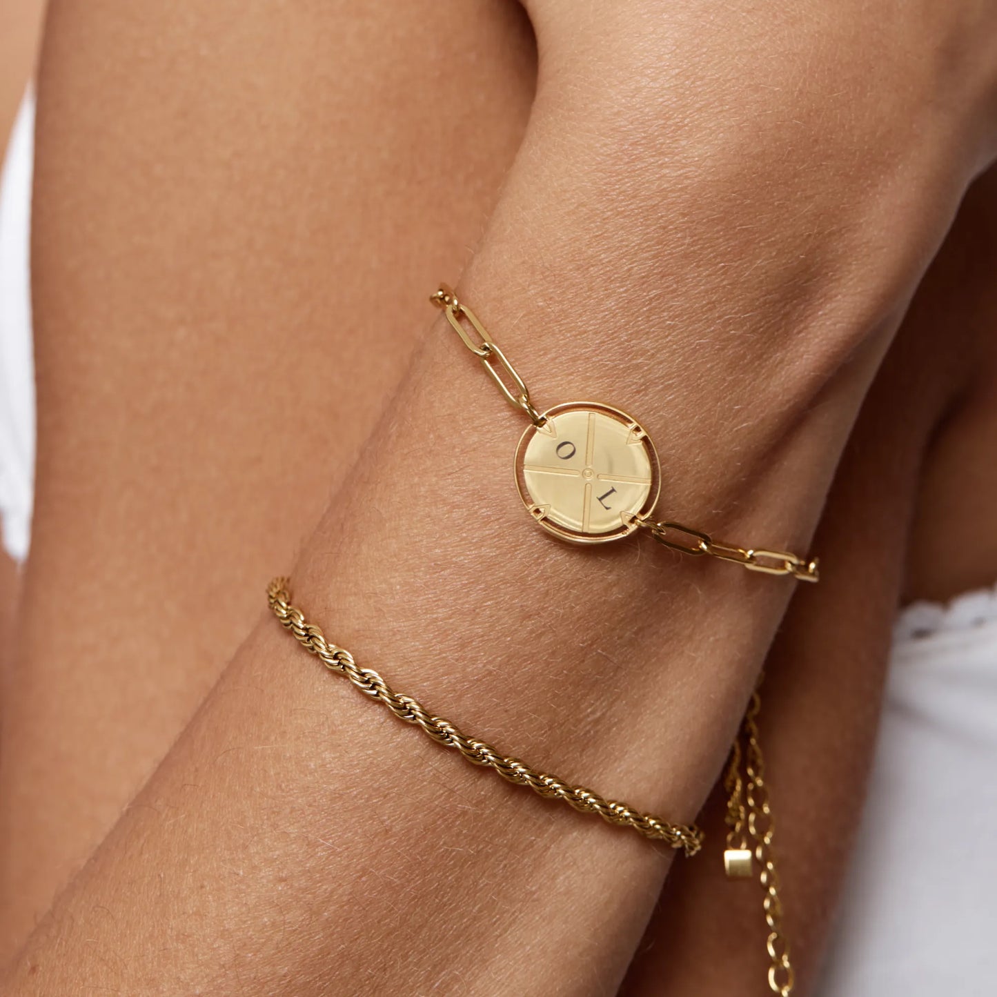 Engraved Compass Bracelet 18k Gold Plated — Women