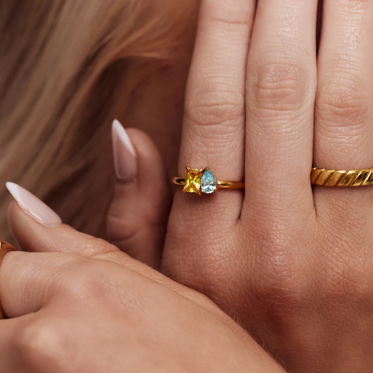 Anillo de nacimiento doble