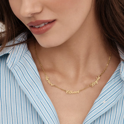 Collar con múltiples nombres chapado en oro de 18k — Mujer