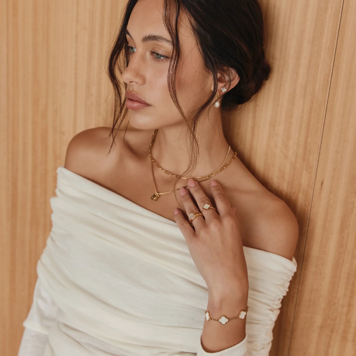 Pulsera Trébol Nácar en Baño Oro 18k — Mujer