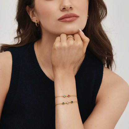 Pulsera Personalizada de Varias Piedras de Nacimiento con Baño de Oro de 18 quilates — Mujer
