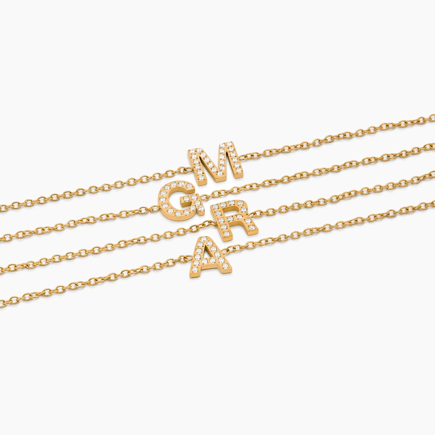 Pulsera inicial con pavé