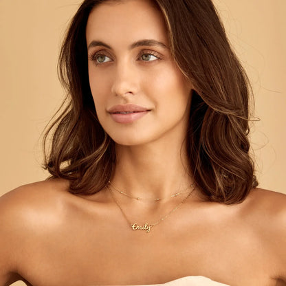 Collar con Nombre en Cursiva con Baño de Oro de 18k — Mujer