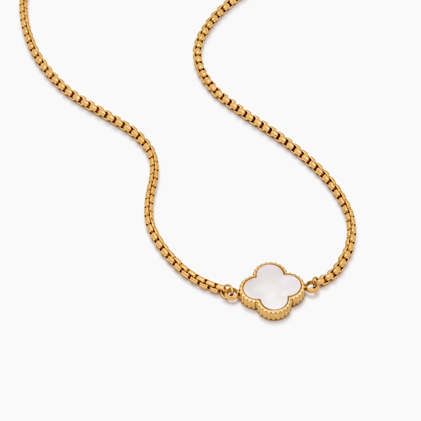 Collar de trébol de perlas