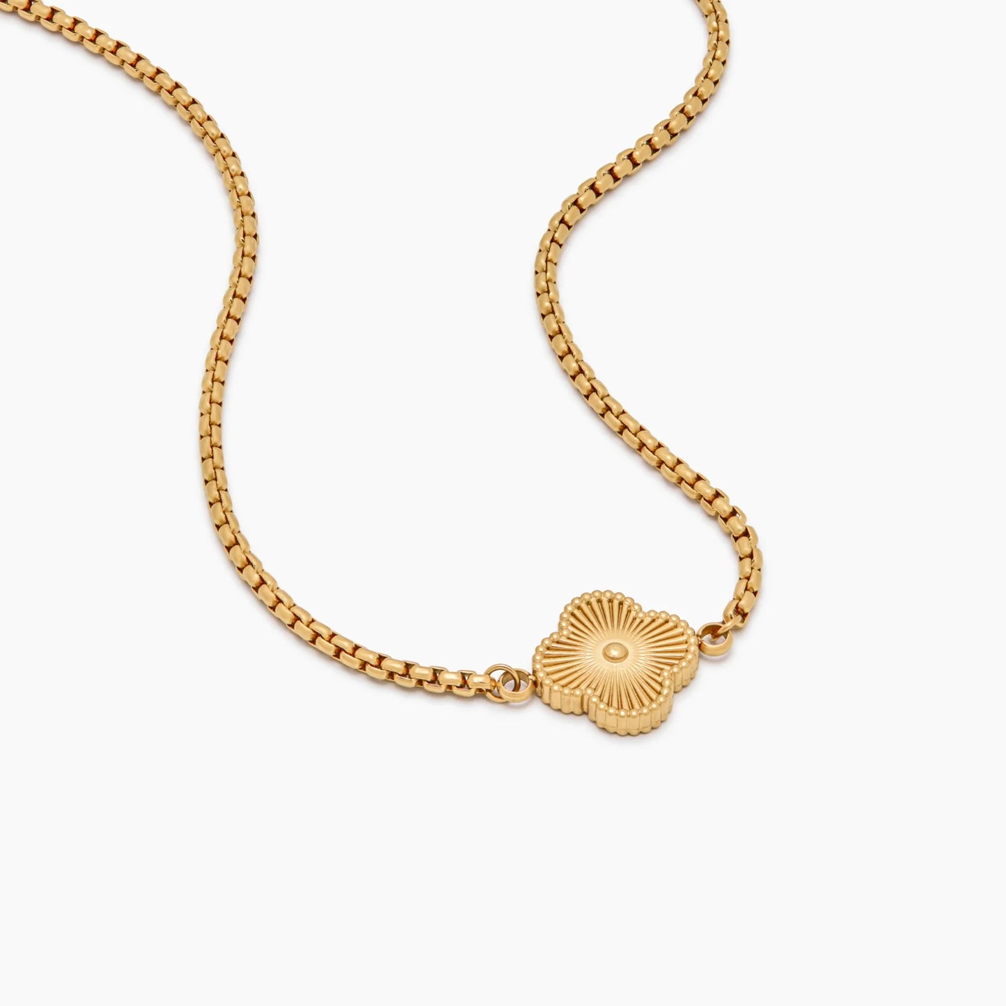 Collar de trébol de perlas