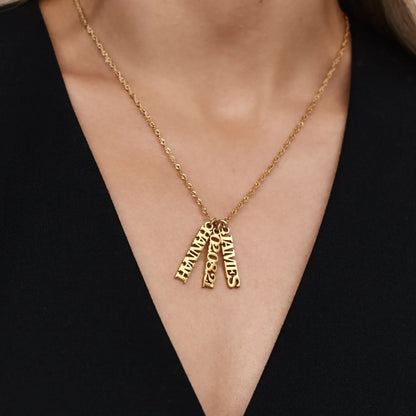 Collar de Singapur con varios nombres