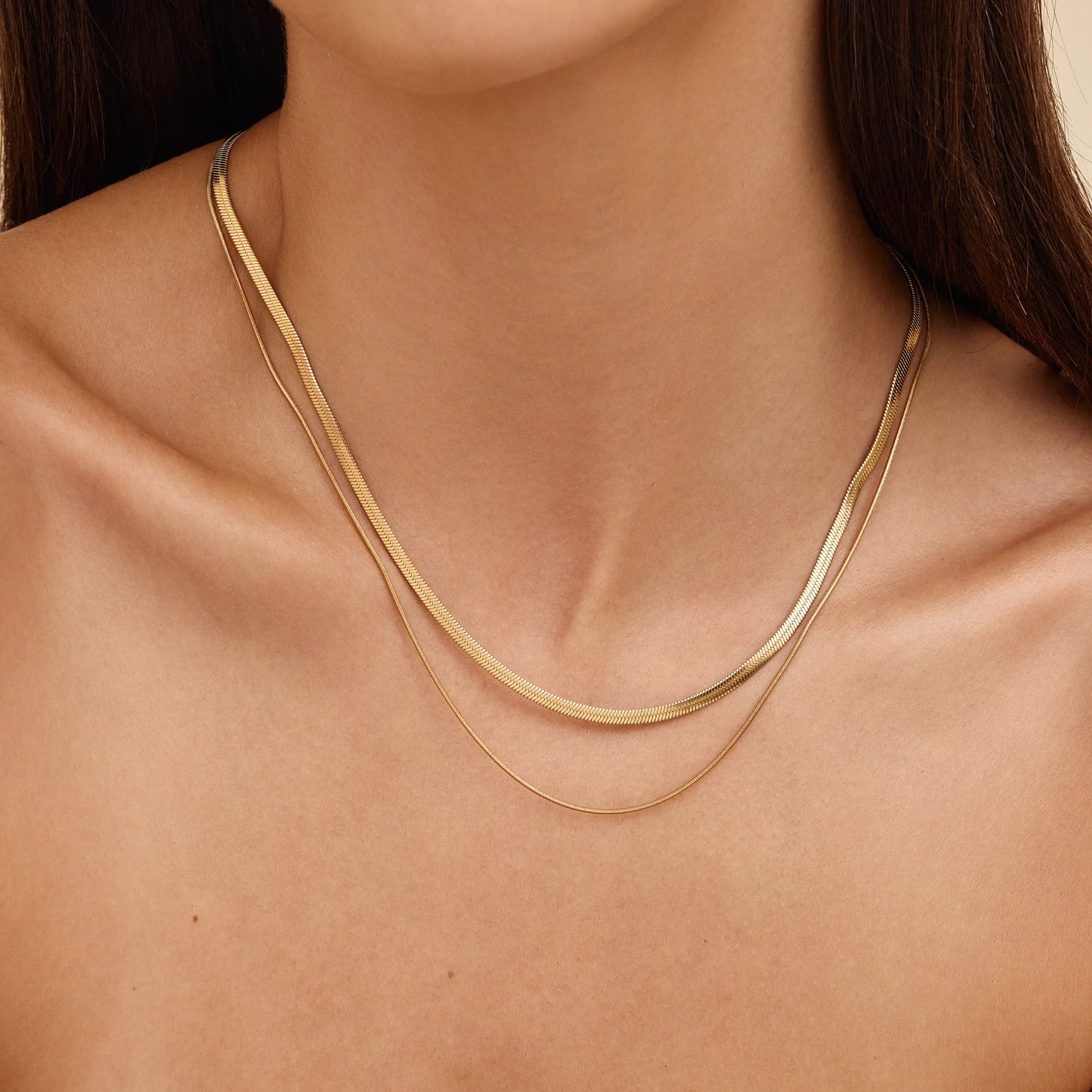 Collar de doble cadena de serpiente en capas