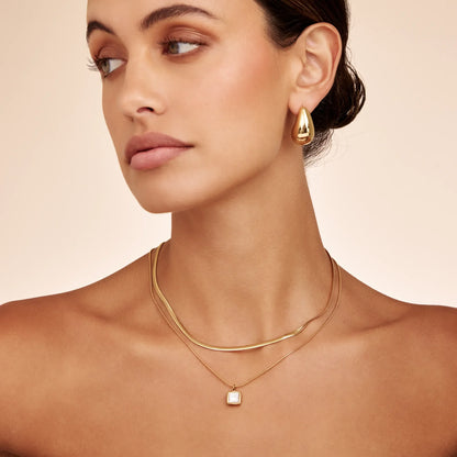 18k Gold Plated Square Mother of Pearl Pendant Necklace — Women