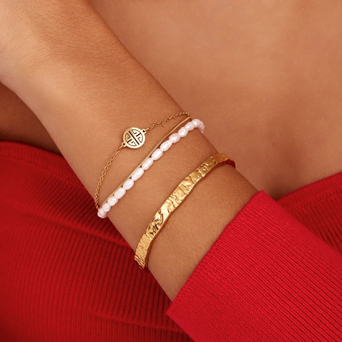 Essential Textured Hoop Bracelet in 18k Gold Plating — Women