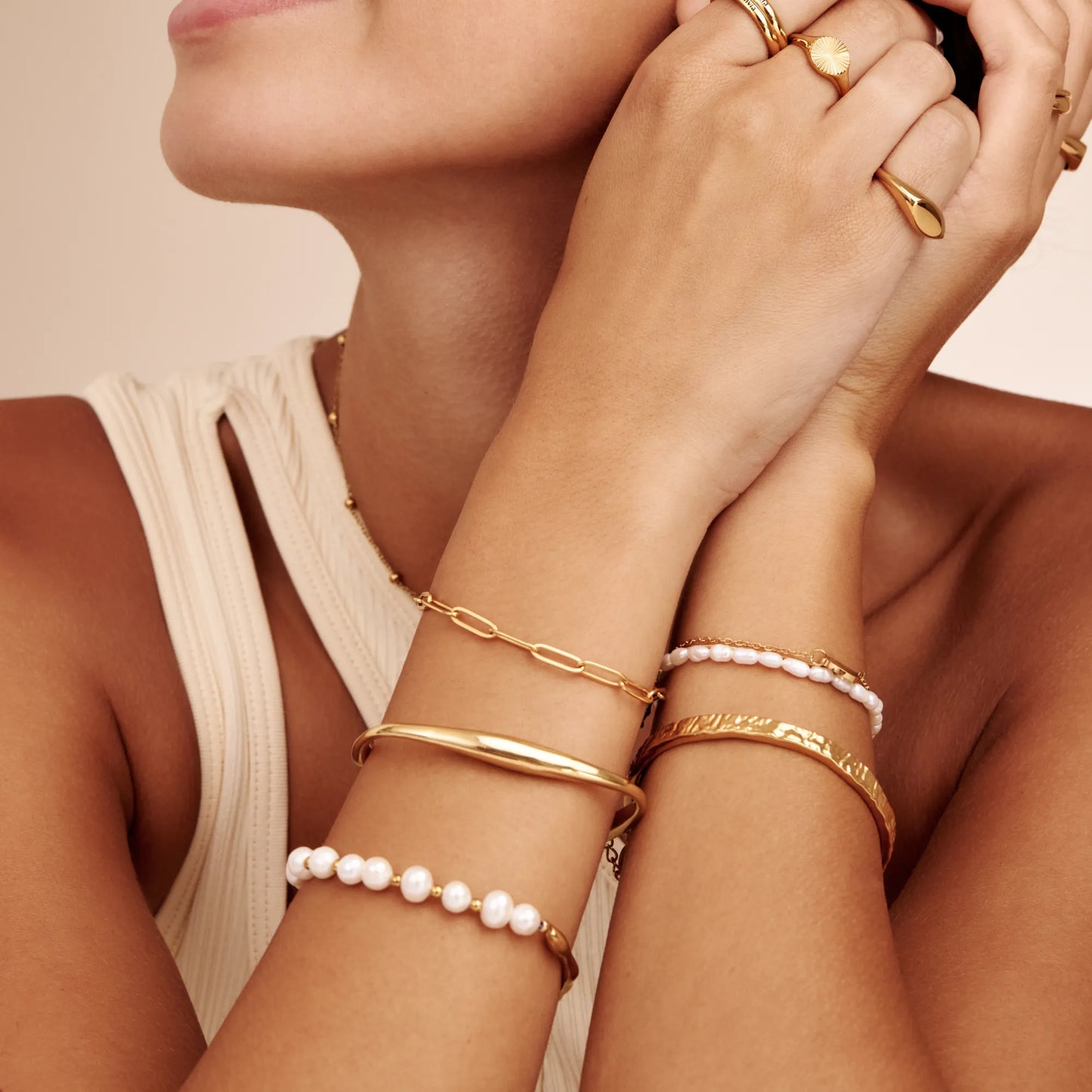 Pulsera de Perlas de Agua Dulce Isla bañada en Oro de 18k — Mujer