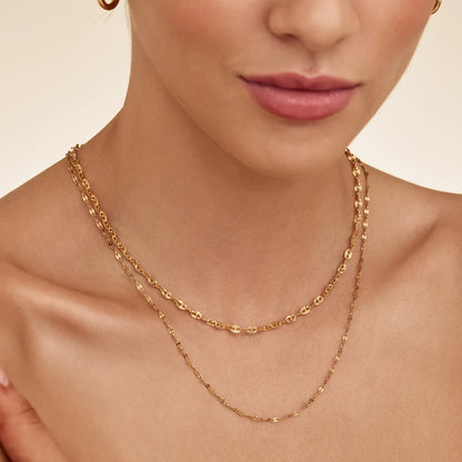 Collar llamativo de lentejuelas con cadena
