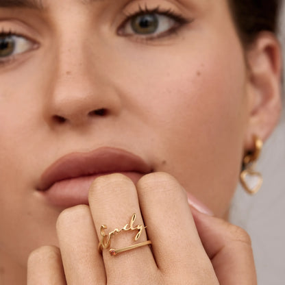 Anillo de Nombre y Piedra de Nacimiento