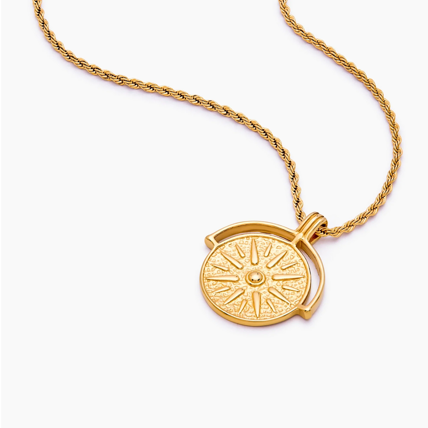 Collar de Medallón con Brújula