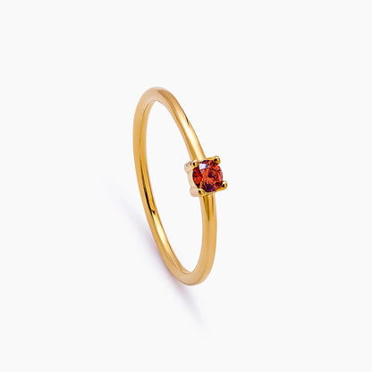 Delicado Anillo de Piedra de Nacimiento