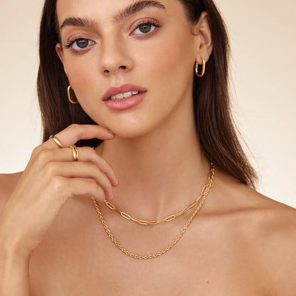 Collar de eslabones de cadena y cordón con capas