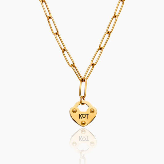Collar con inicial de candado de corazón