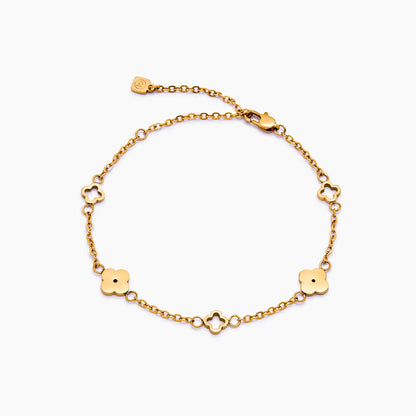 Delicada pulsera de trébol