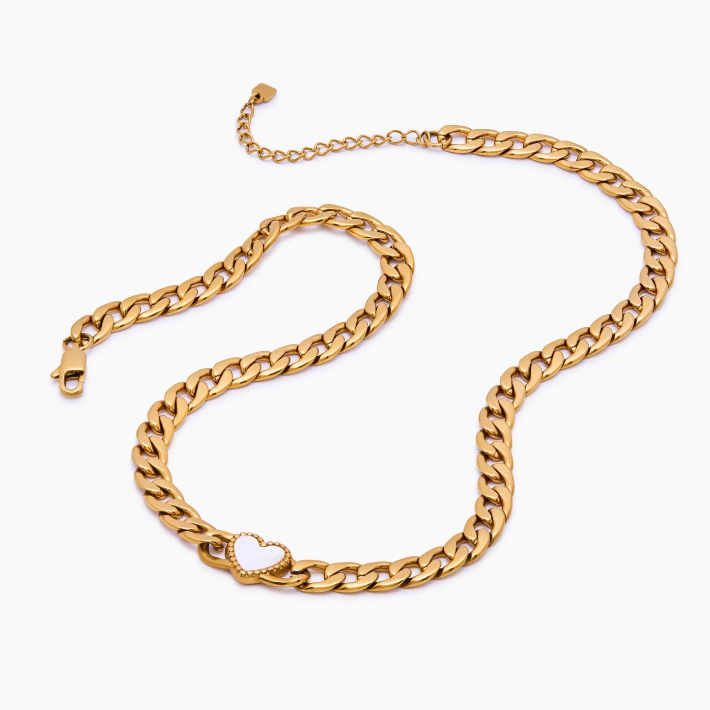 Collar con cadena de eslabones y corazón Ember